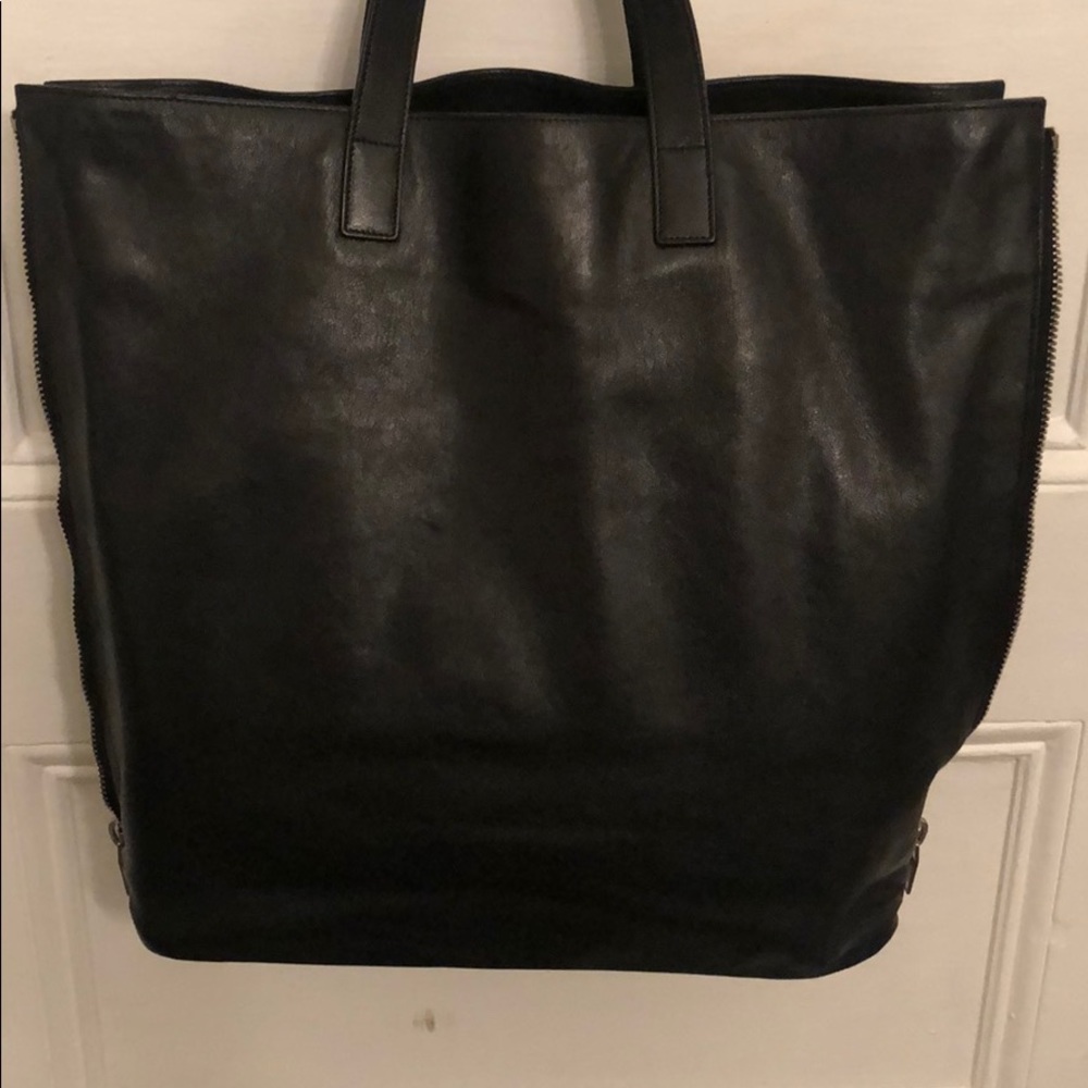 Beautiful Saint Laurent Zipper Tote - Picture 6 of 7
